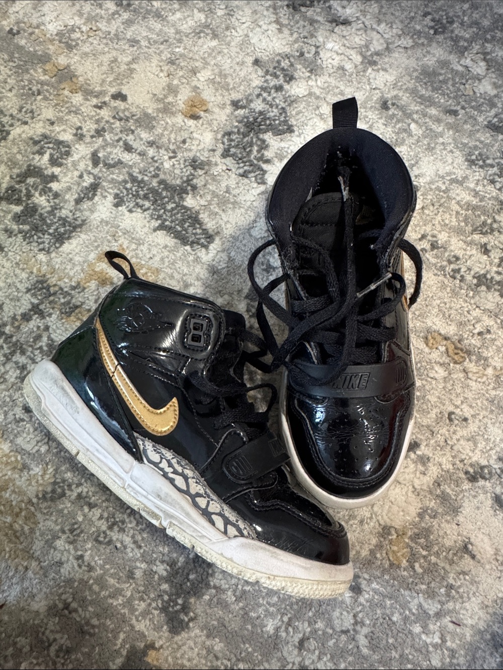 Nike high top Jordan’s